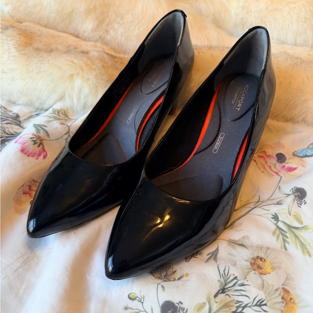 Women's Rockport Black Patent Leather Pumps 8.5